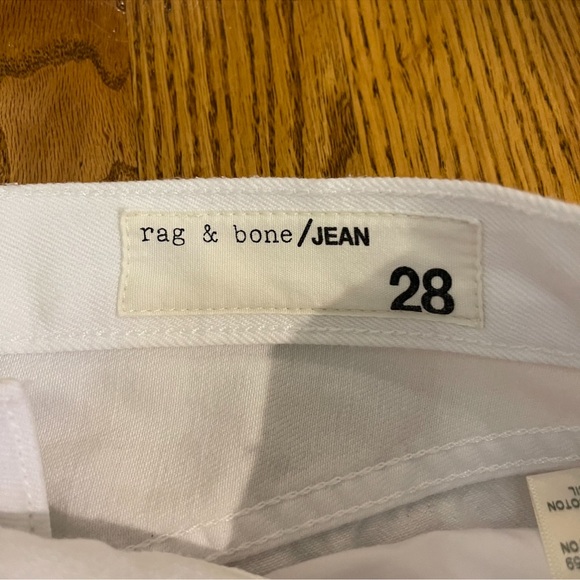 NWT White Marilyn Crop Flare Jeans - Picture 12 of 16